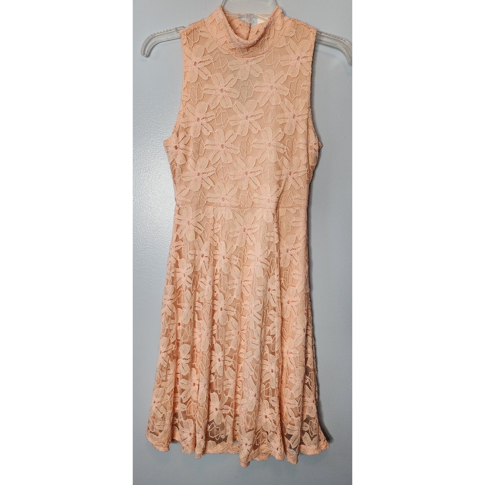 Filly Flair Lace Dress Women Small Peach Mock Neck Fit Flare Mini NWT Easter